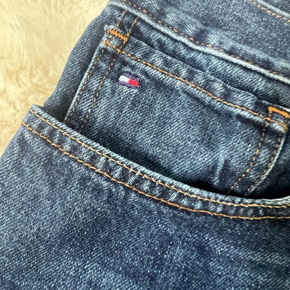 Tommy Hilfiger Dark Blue Denim Bootcut Jeans W34 L32(30) - Picture 6 of 13